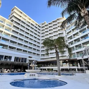 Parasol By Dorobe Hotell Torremolinos